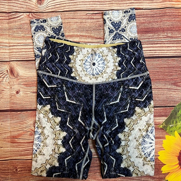 NWOT Wolven Reverie Leggings S - Picture 5 of 10